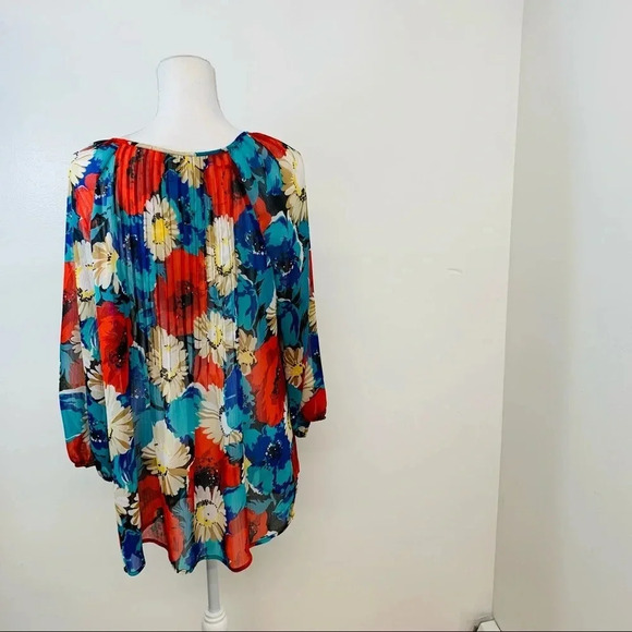 Charter Club Woman's Tunic‎ 1X  Red  Blue Floral - Picture 7 of 12